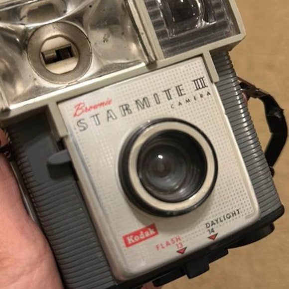 Kodak Eastman: Brownie Starmite II With Original Strap - Picture 3 of 9